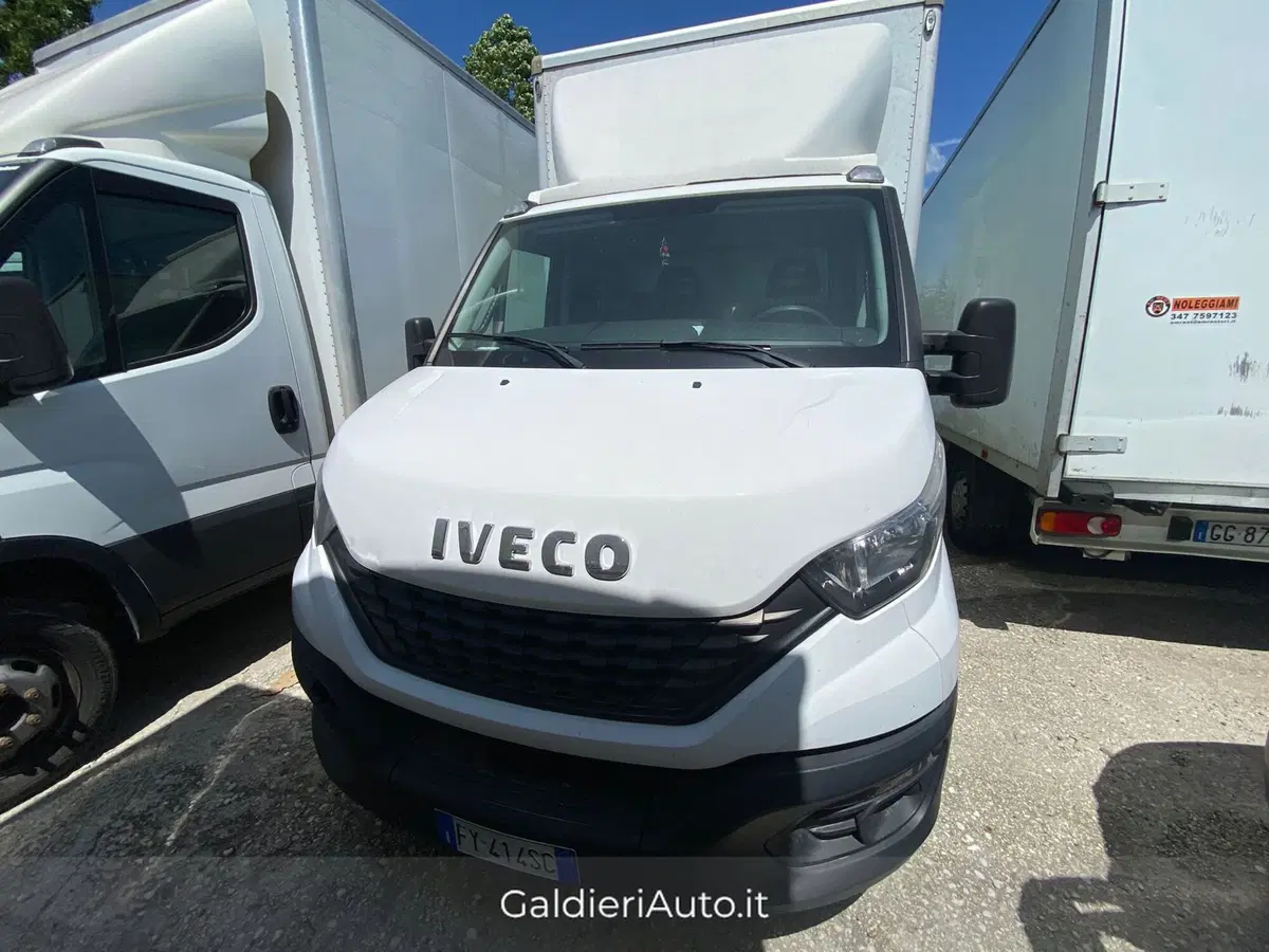 Iveco Daily Furgone usata a Salerno