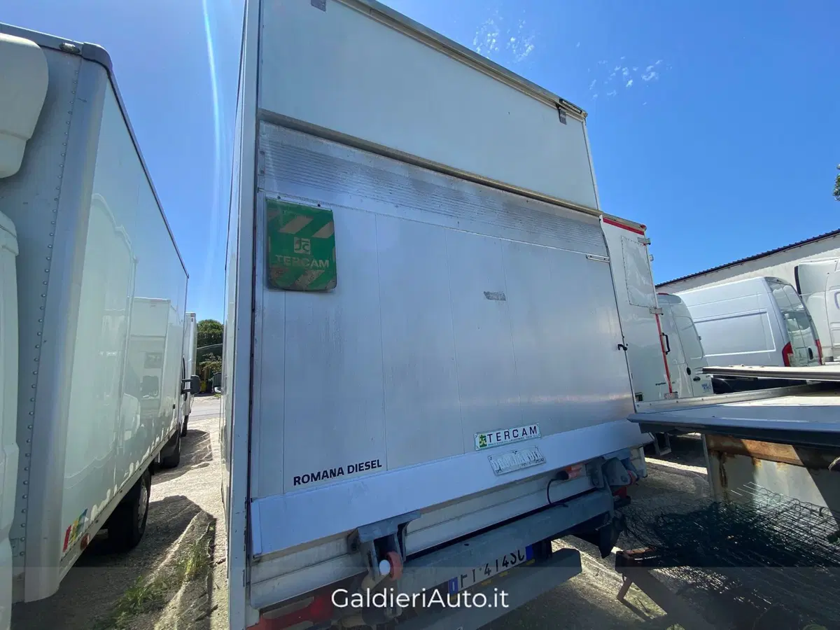 Iveco Daily Furgone usata a Salerno (4)