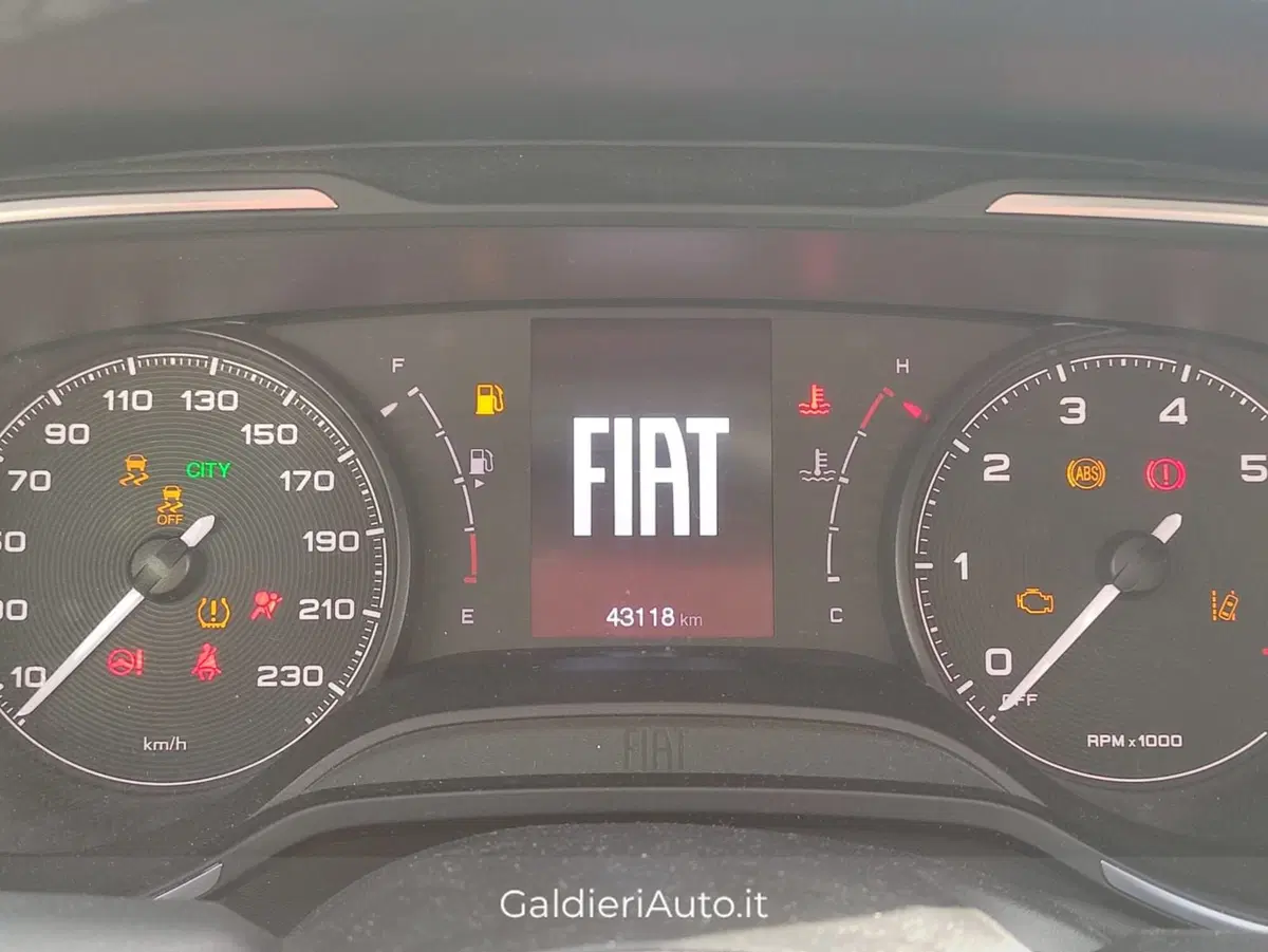 Fiat Tipo Station Wagon usata a Salerno (17)