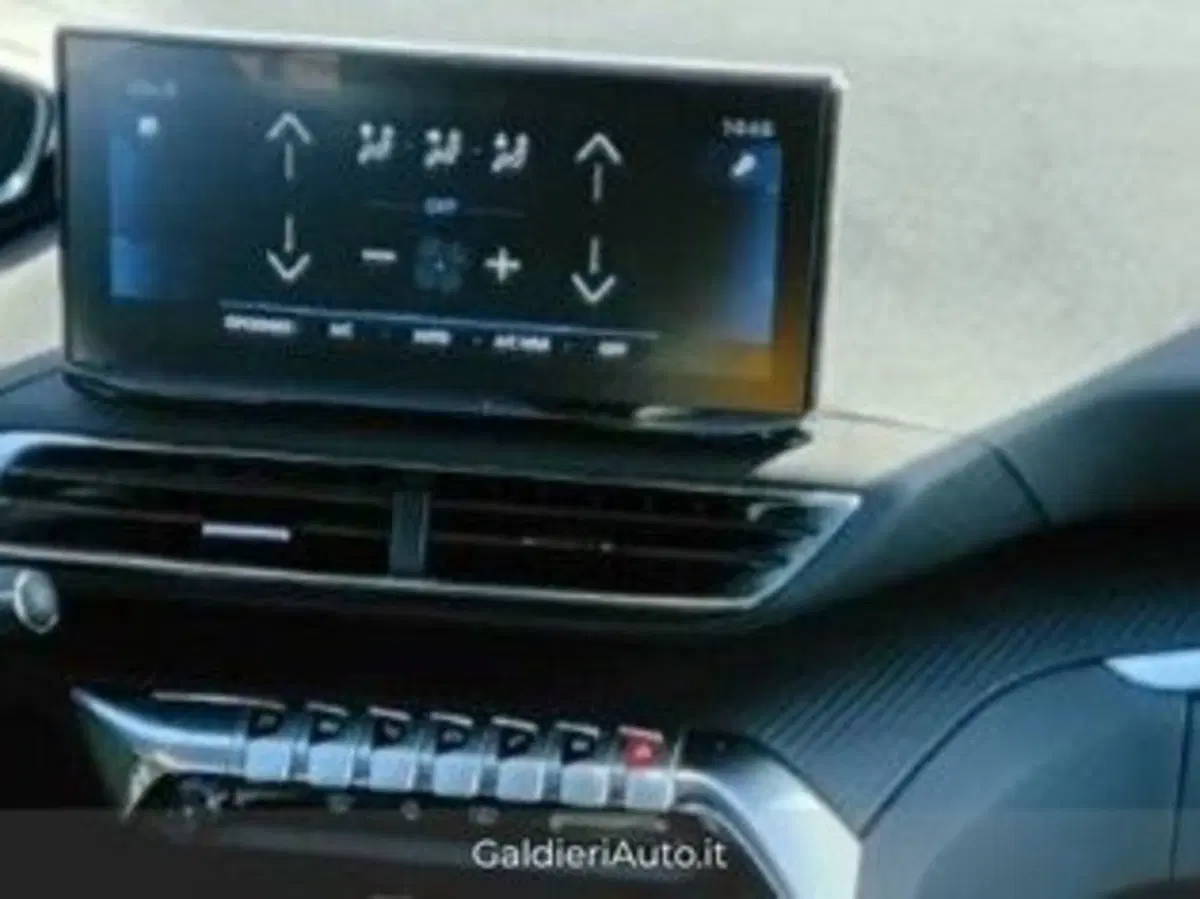 Peugeot 3008 usata a Salerno (14)