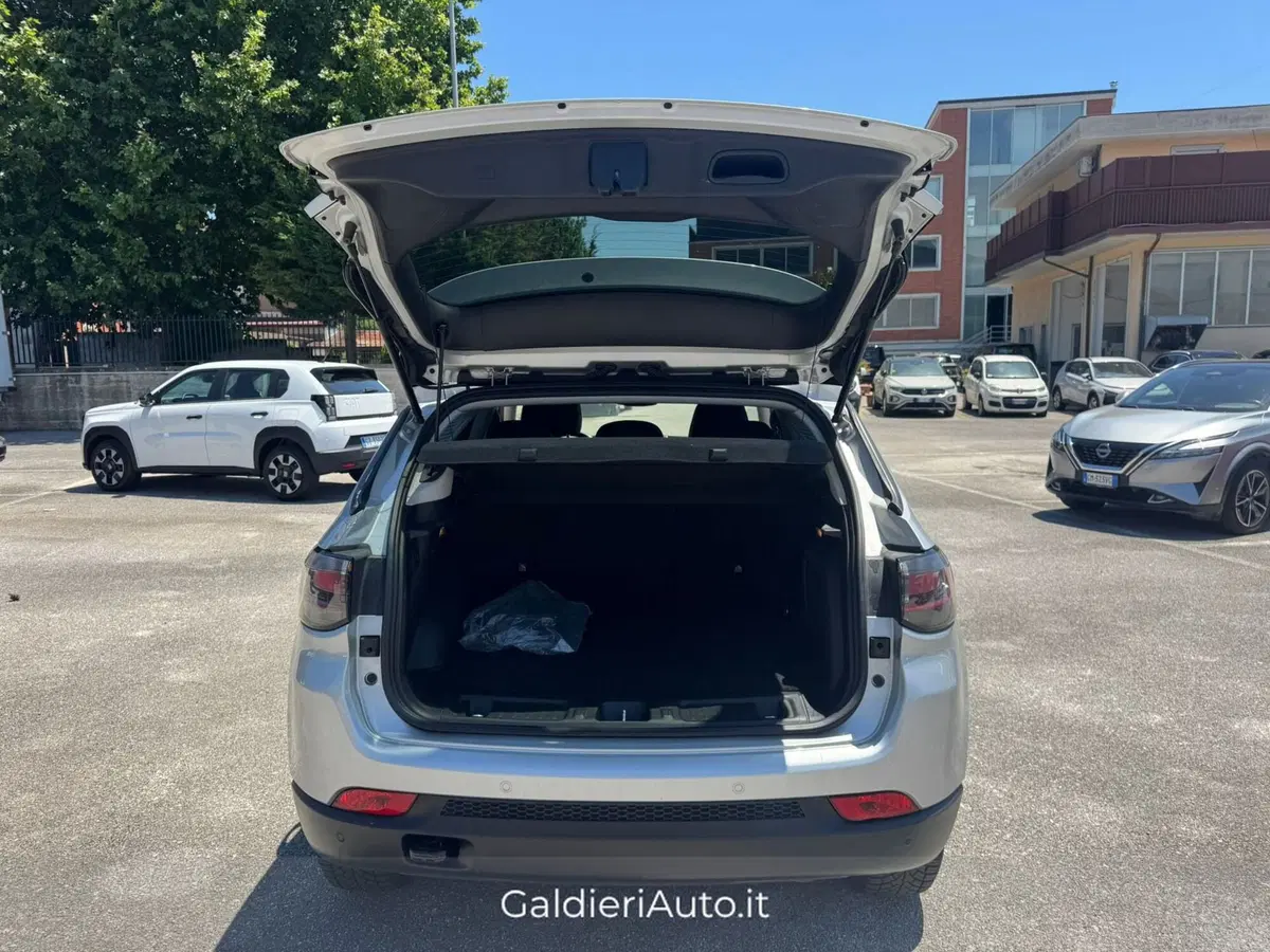Jeep Compass usata a Salerno (12)