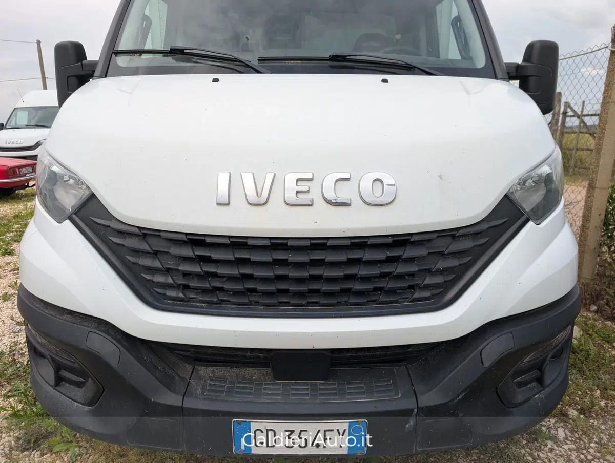 Iveco Daily Cabinato usata a Salerno (10)