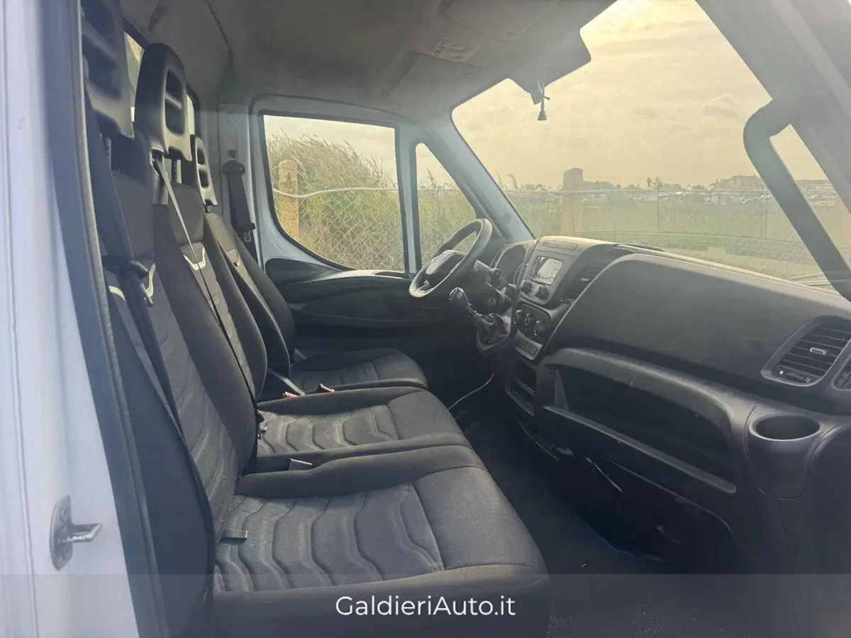 Iveco Daily Cabinato usata a Salerno (7)
