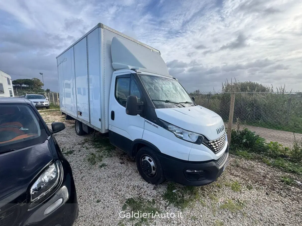Iveco Daily Cabinato usata a Salerno (8)