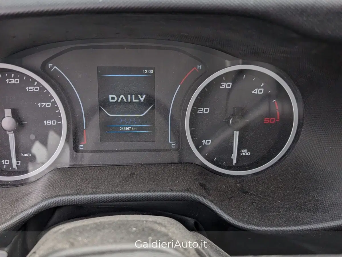 Iveco Daily Cabinato usata a Salerno (9)