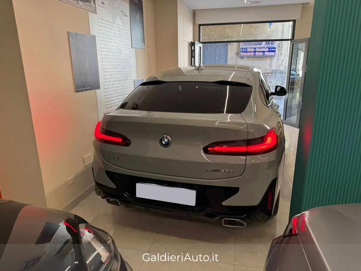 BMW X4 usata a Salerno (9)