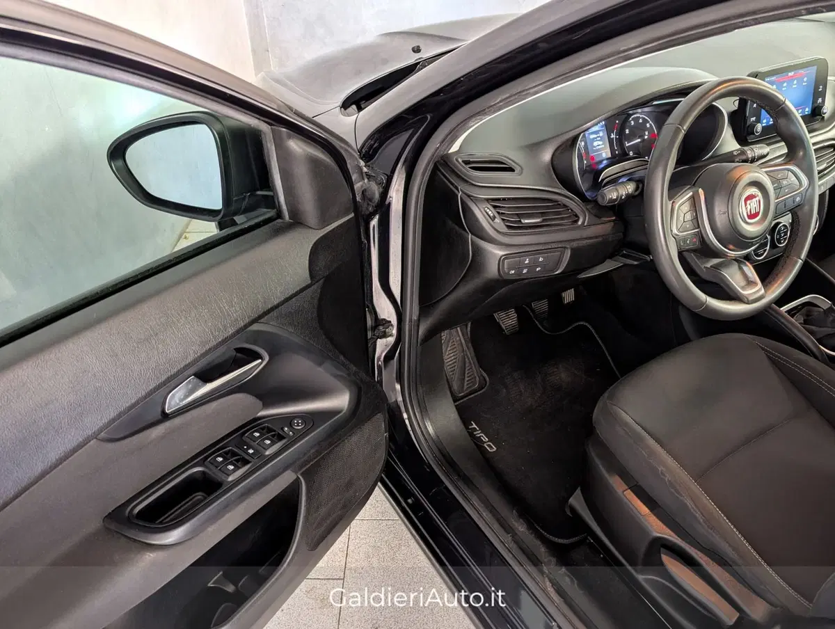 Fiat Tipo Station Wagon usata a Salerno (11)