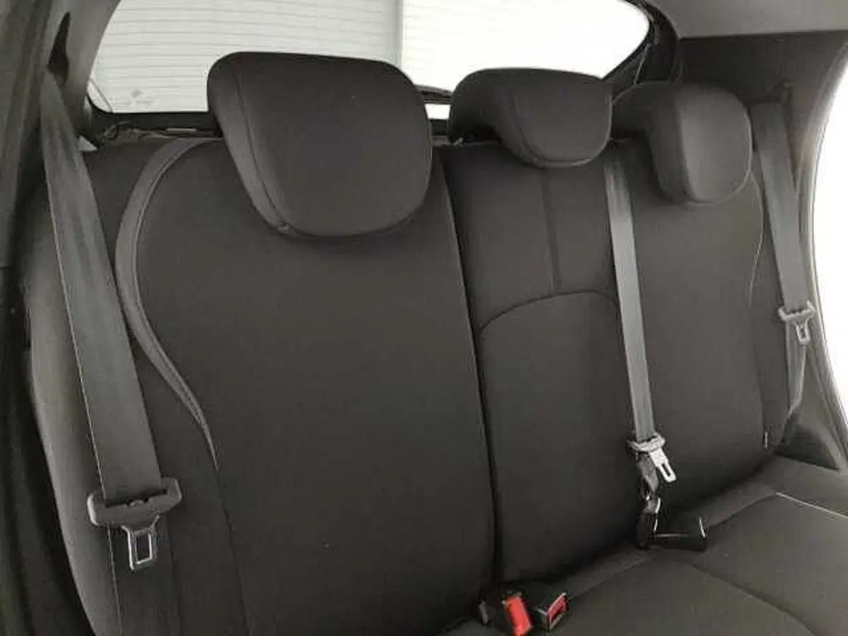 Lancia Ypsilon usata a Caserta (13)