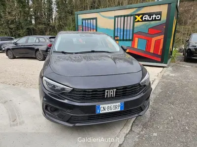 Fiat Tipo Station Wagon Tipo SW 1.0 t3 Cross 100cv del 2023 usata a Fisciano