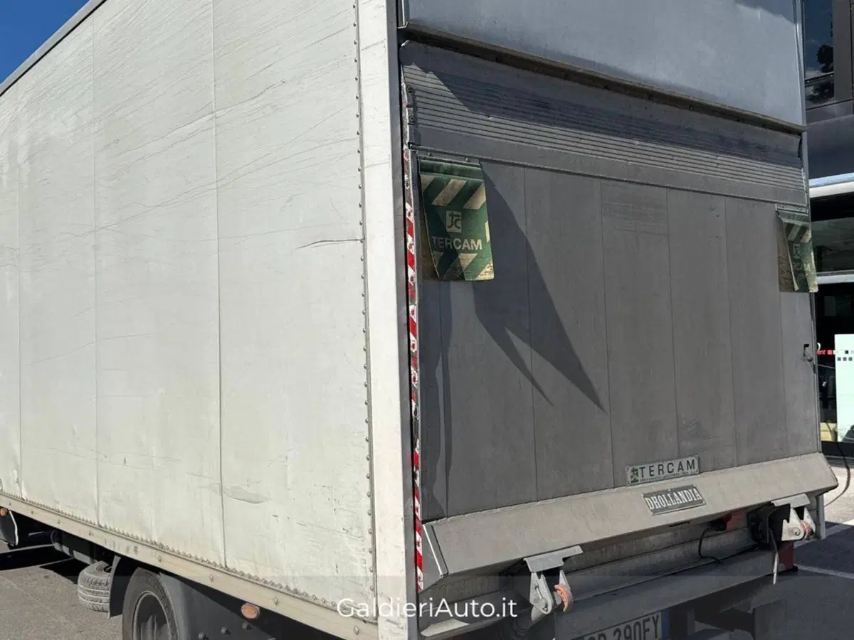 Iveco Daily Cabinato usata a Salerno (11)