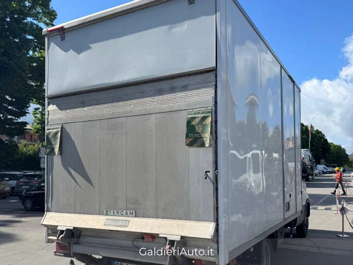 Iveco Daily Cabinato usata a Salerno (15)