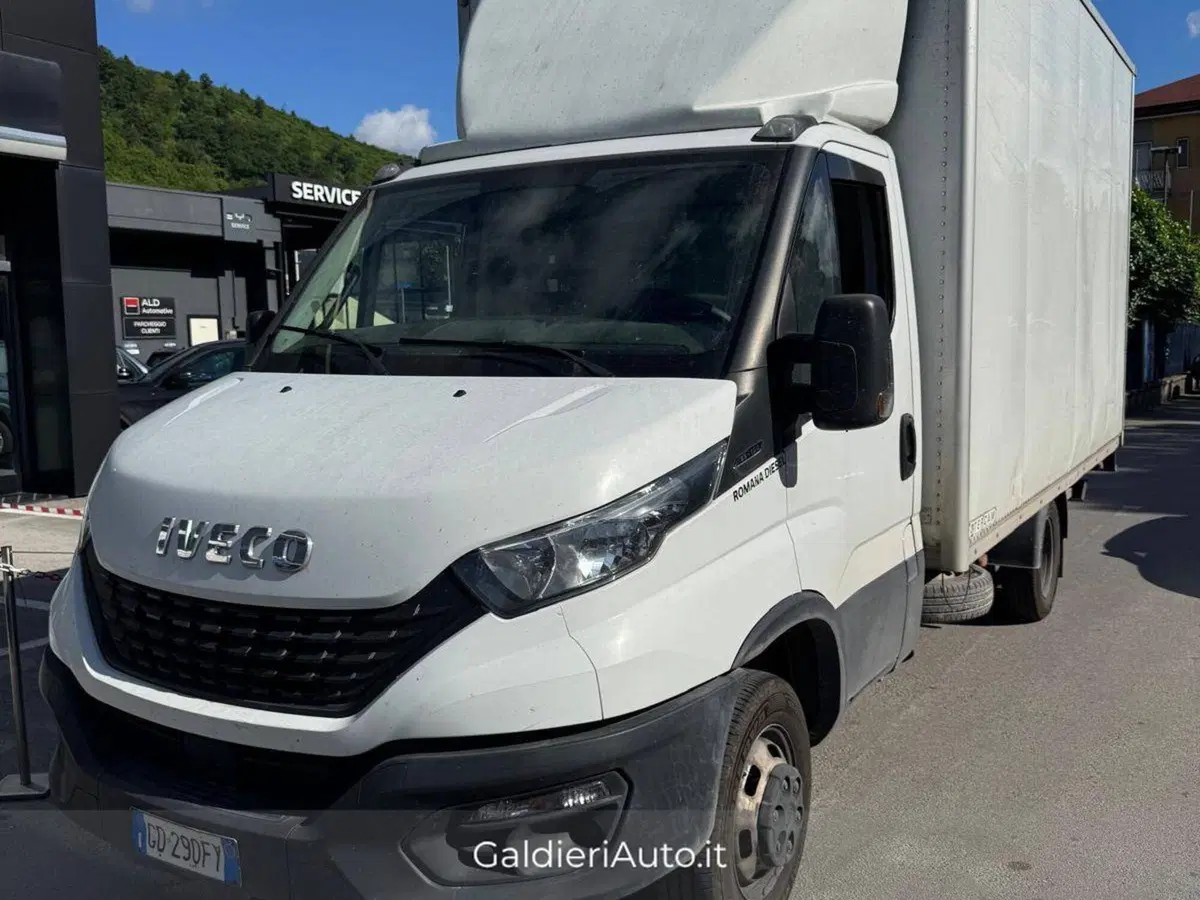 Iveco Daily Cabinato usata a Salerno (16)
