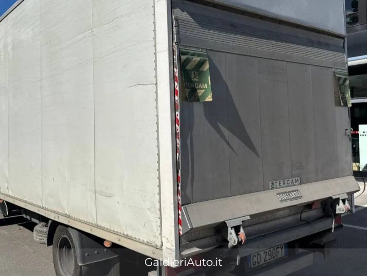 Iveco Daily Cabinato usata a Salerno (5)