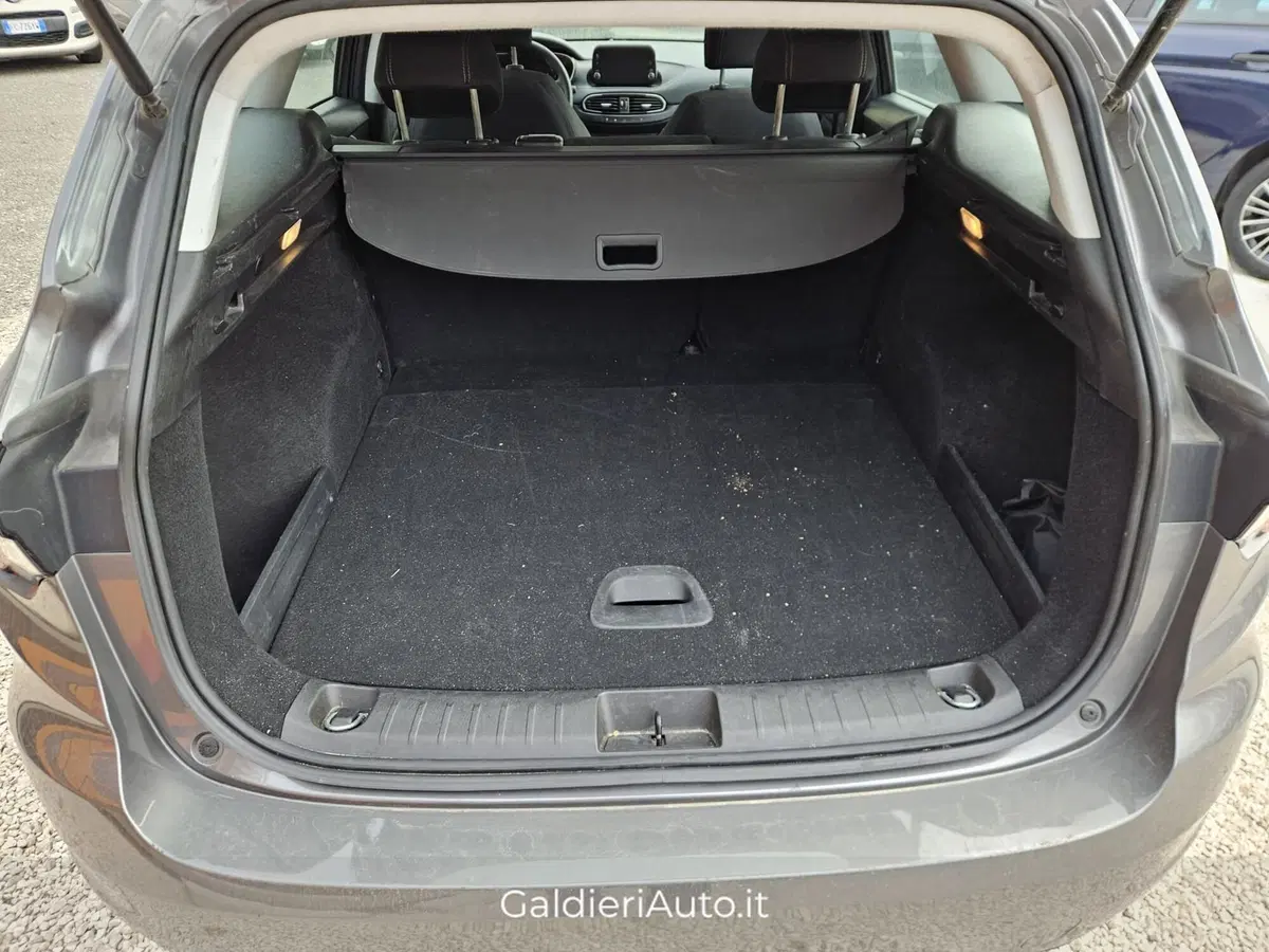 Fiat Tipo Station Wagon usata a Salerno (16)