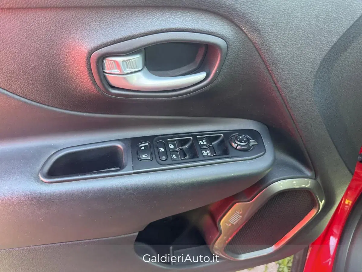 Jeep Renegade usata a Salerno (12)