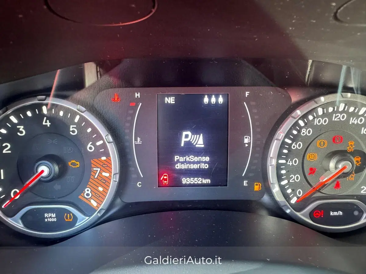 Jeep Renegade usata a Salerno (16)