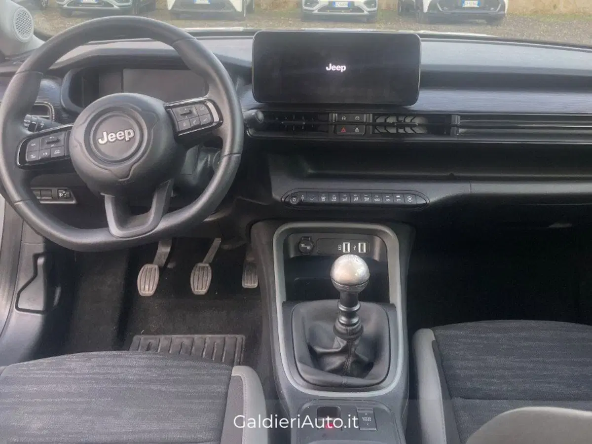 Jeep Avenger usata a Salerno (13)
