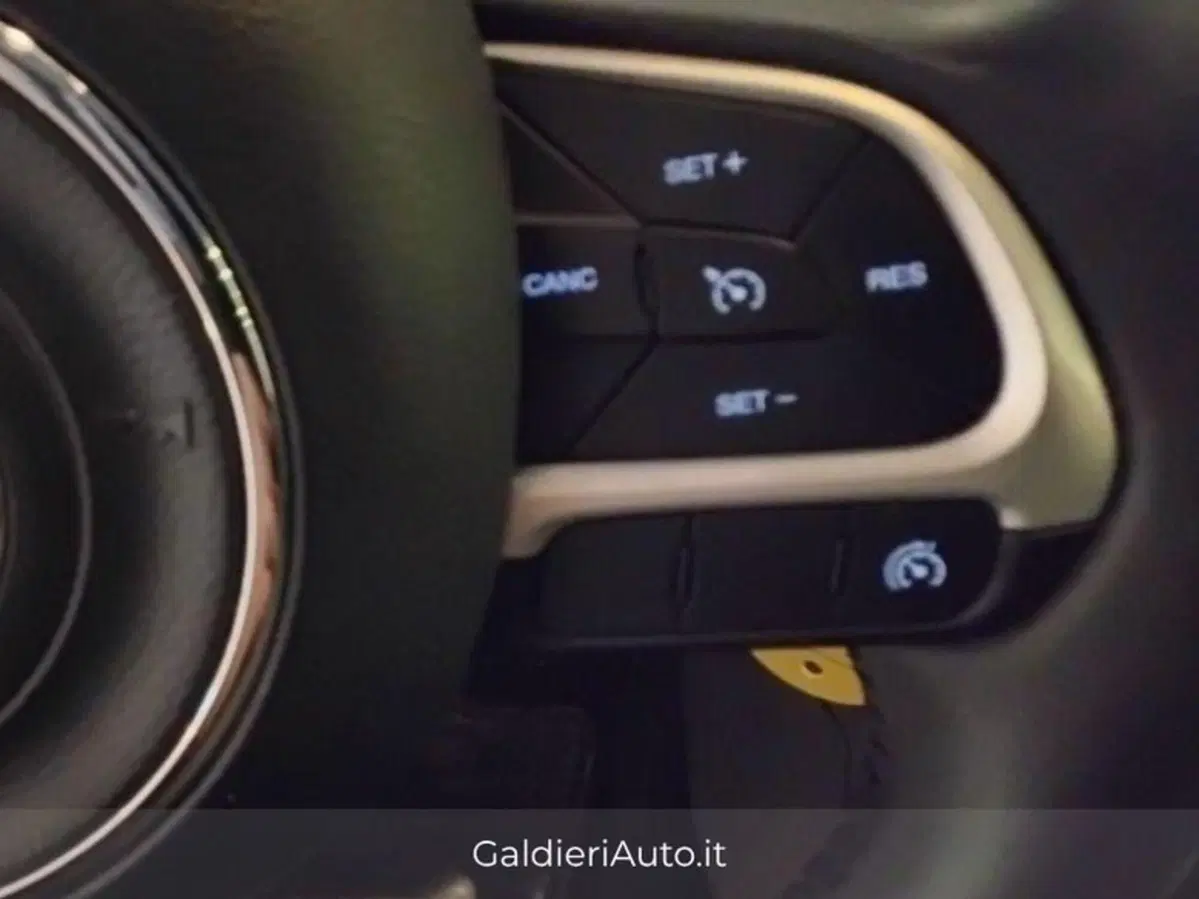 Jeep Renegade usata a Salerno (11)