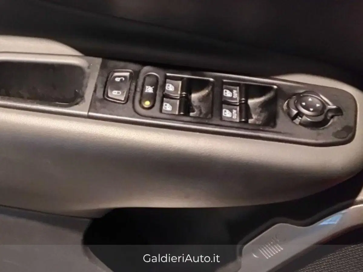 Jeep Renegade usata a Salerno (13)