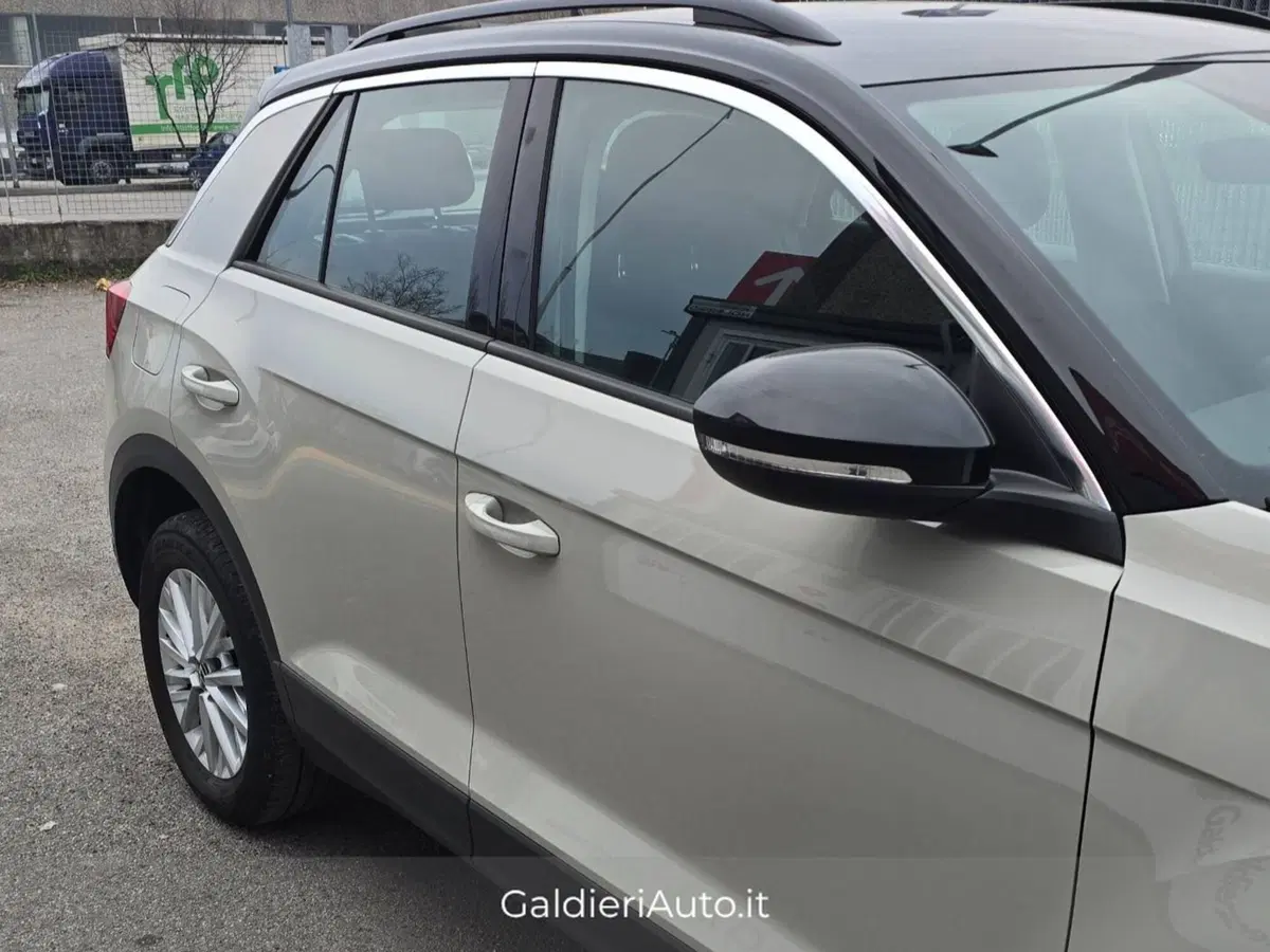 Volkswagen T-Roc usata a Salerno (13)