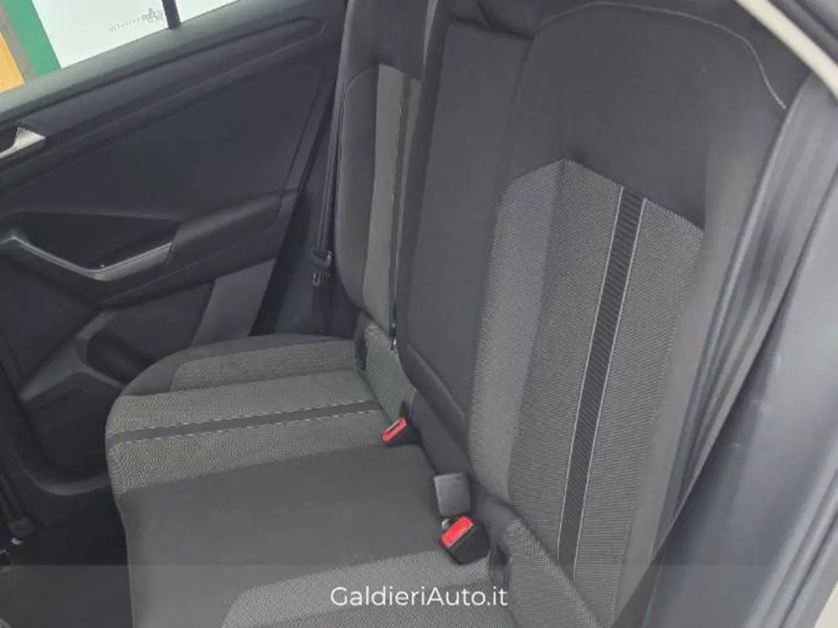 Volkswagen T-Roc usata a Salerno (17)