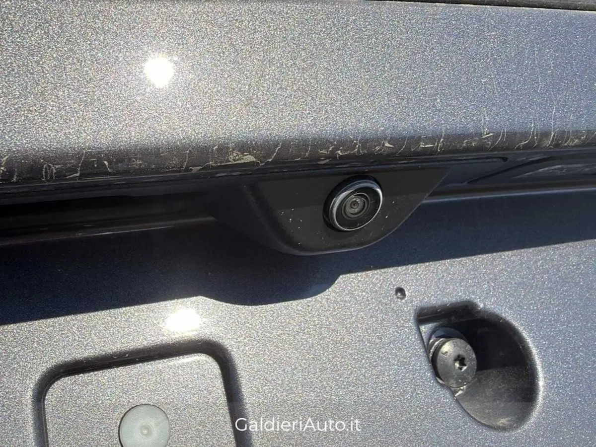 Alfa Romeo Stelvio nuova a Salerno (12)