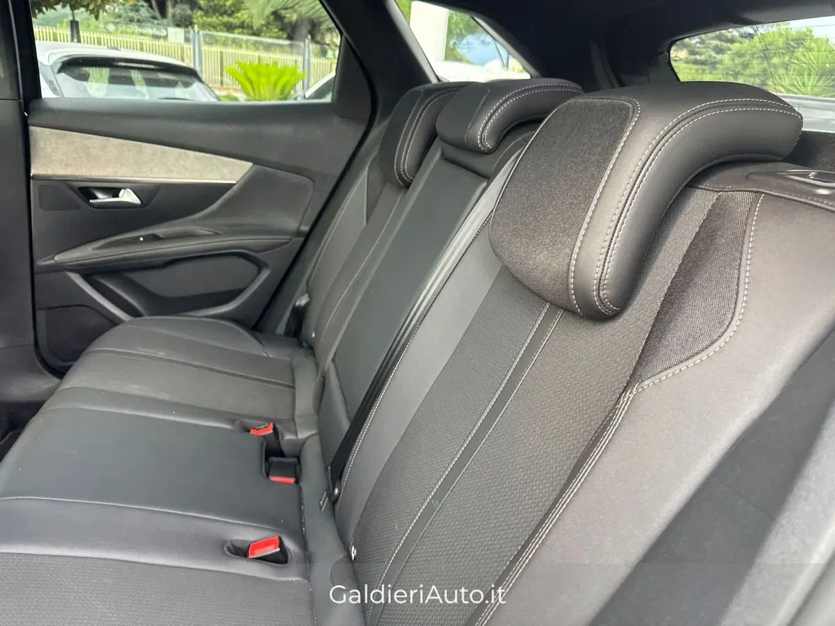 Peugeot 3008 usata a Salerno (15)