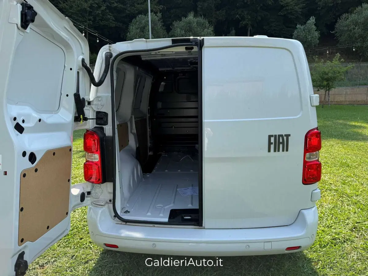 Fiat Scudo Furgone nuova a Salerno (12)