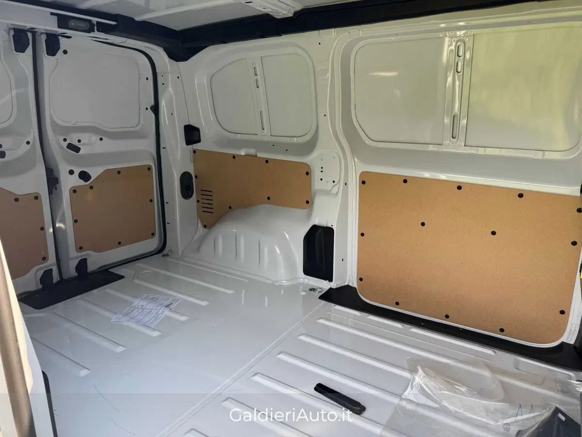 Fiat Scudo Furgone nuova a Salerno (18)