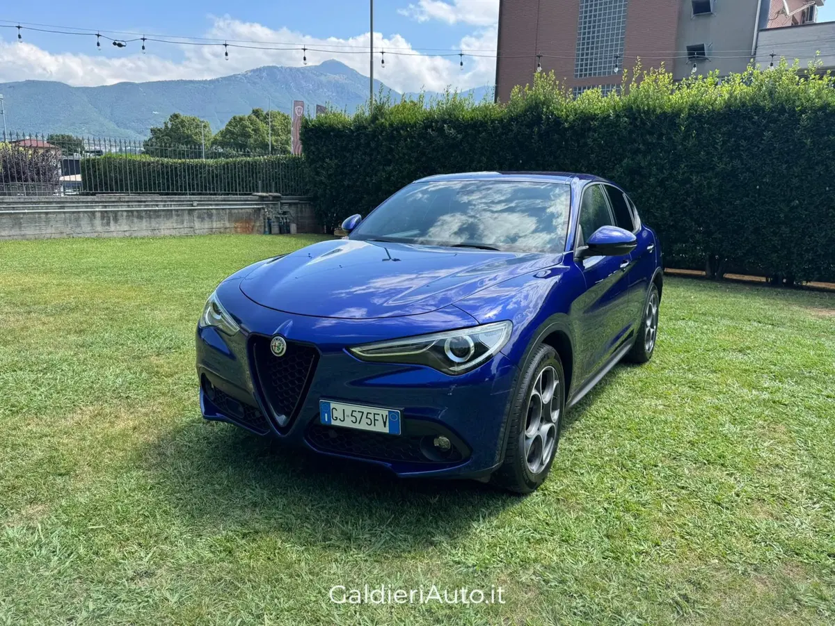 Alfa Romeo Stelvio usata a Salerno