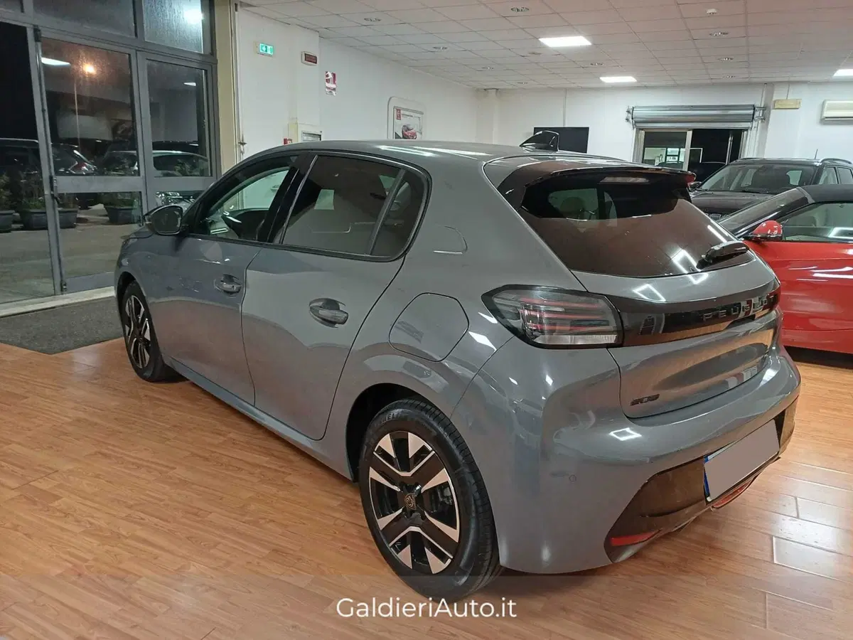 Peugeot 208 usata a Salerno (3)
