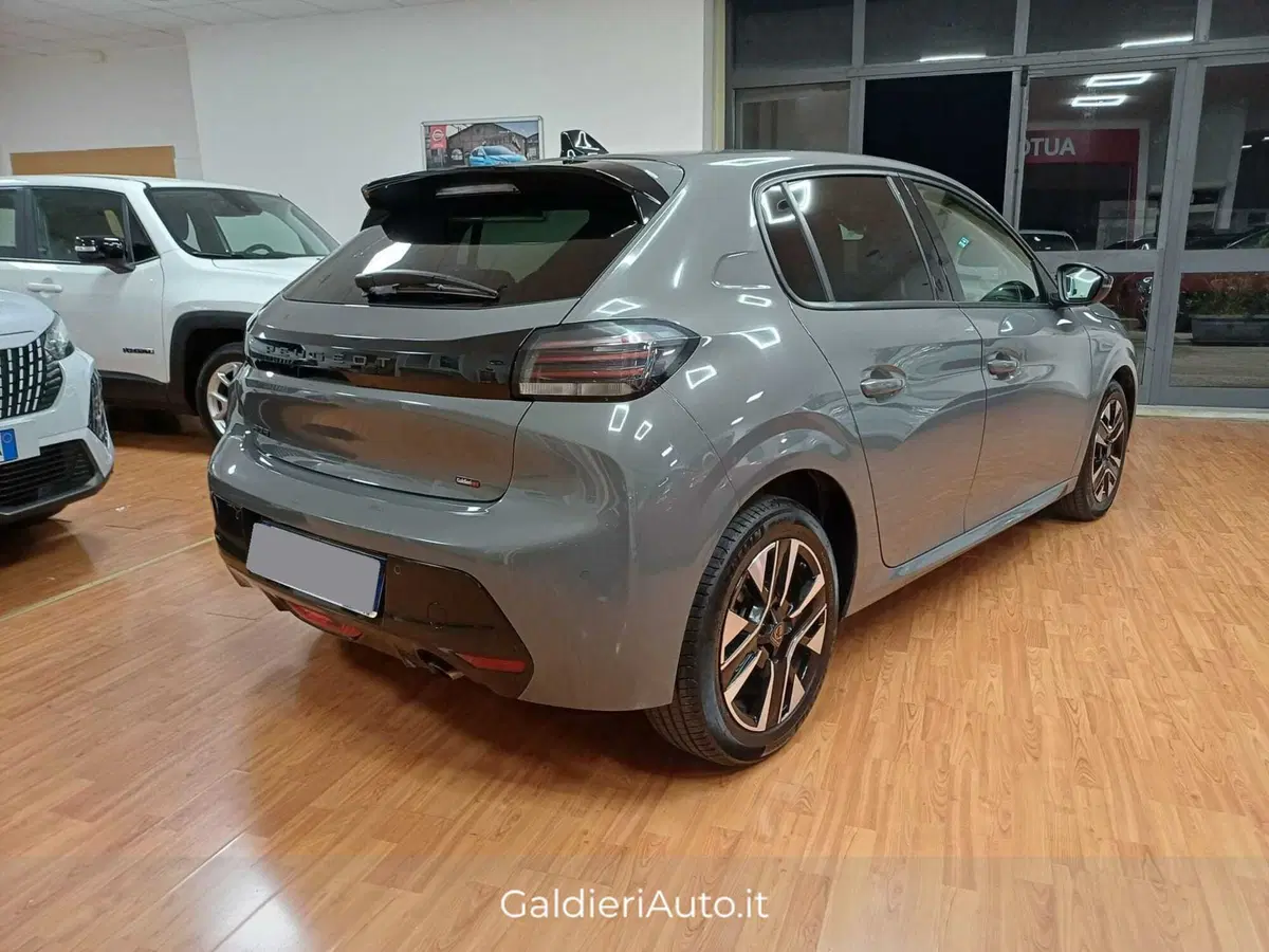Peugeot 208 usata a Salerno (4)