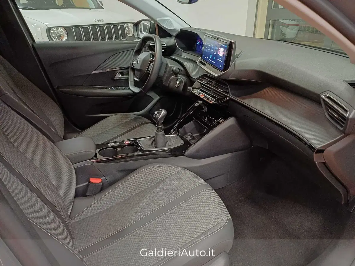 Peugeot 208 usata a Salerno (6)