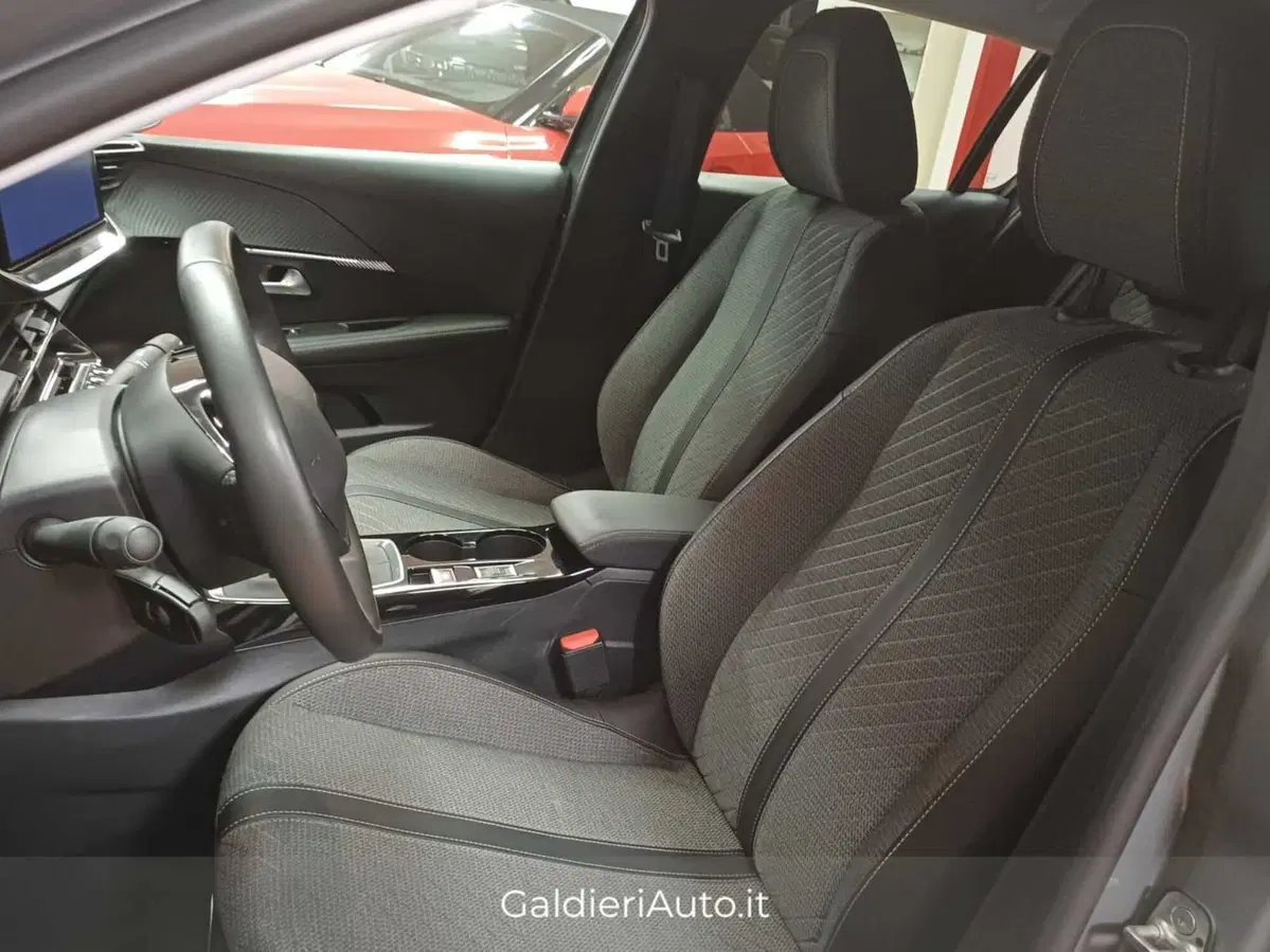 Peugeot 208 usata a Salerno (8)
