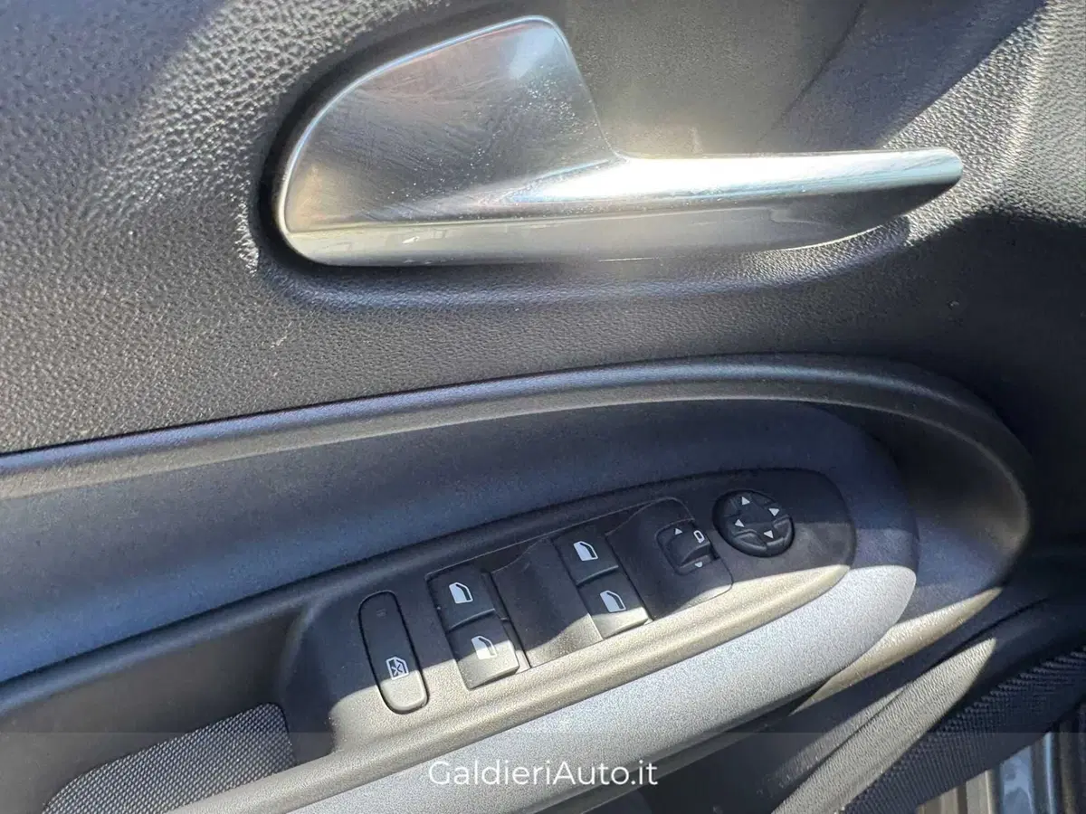 Alfa Romeo Junior usata a Salerno (17)