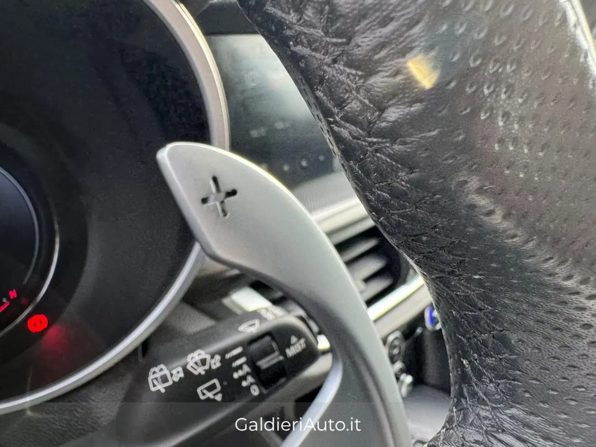 Alfa Romeo Stelvio usata a Salerno (11)