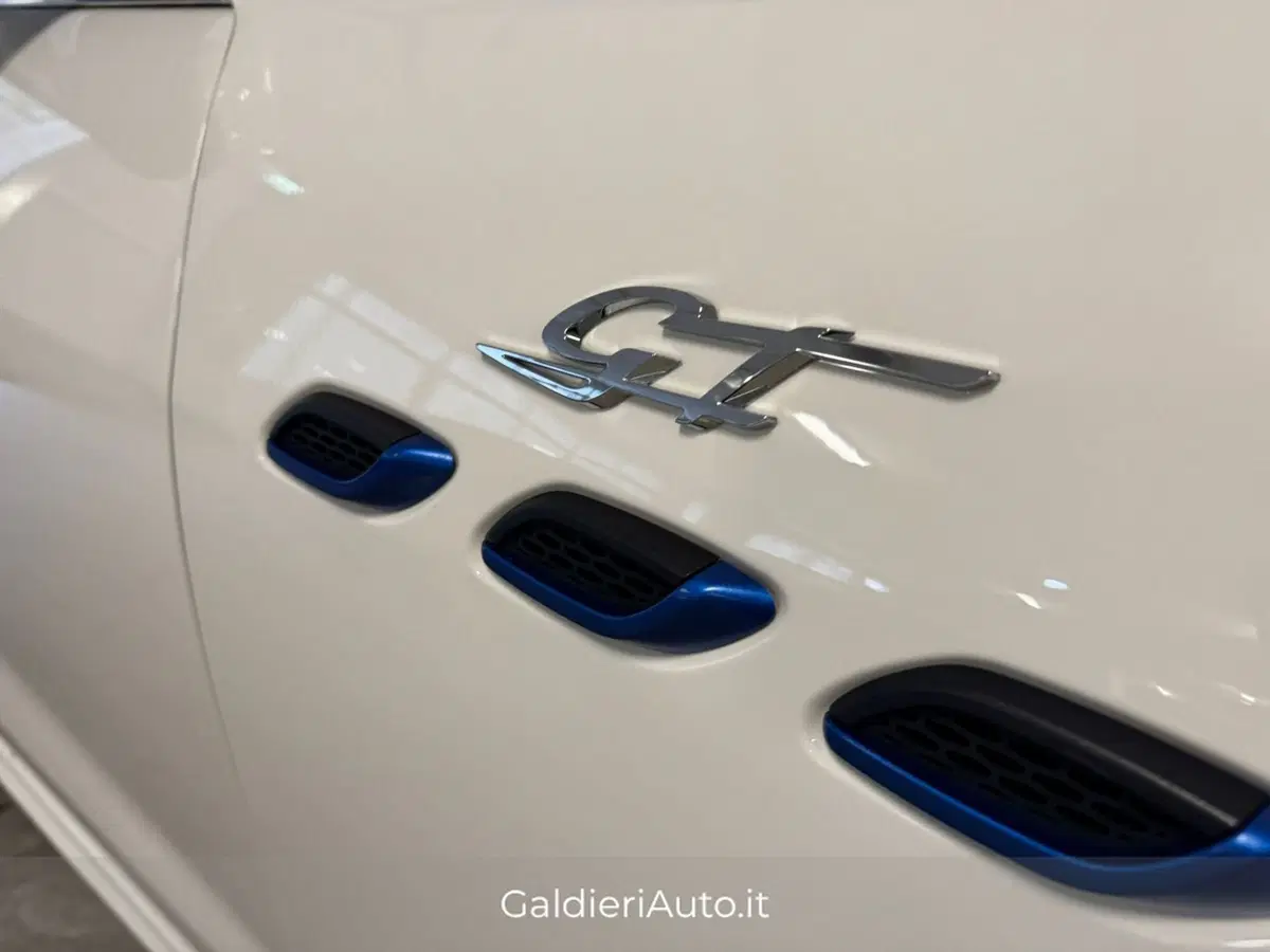 Maserati Levante usata a Salerno (15)