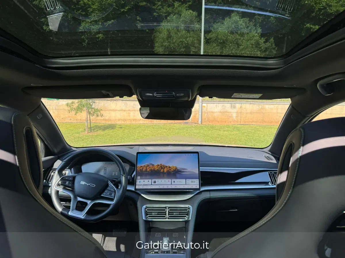 Byd Seal U DM-i usata a Salerno (18)