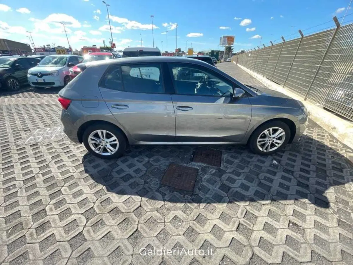 Skoda Fabia usata a Salerno (7)