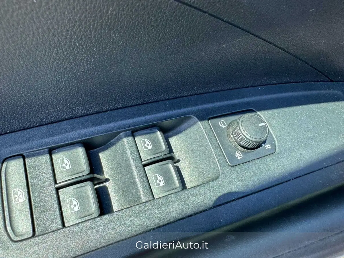 Skoda Fabia usata a Salerno (18)