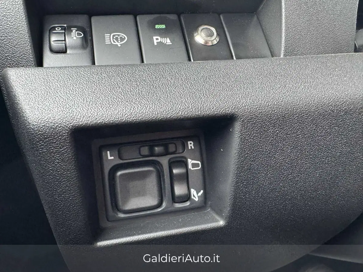 Suzuki Jimny nuova a Salerno (18)