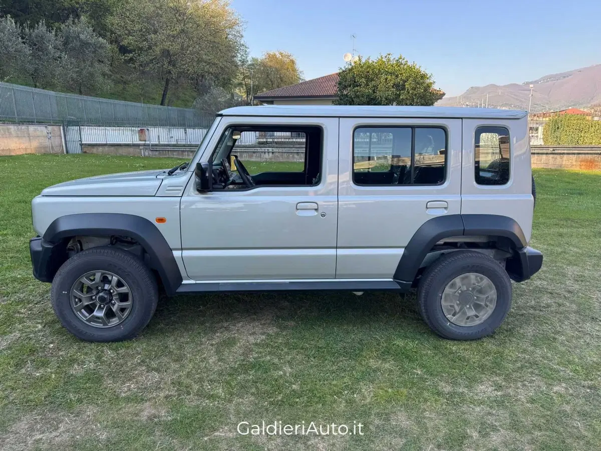 Suzuki Jimny nuova a Salerno (10)