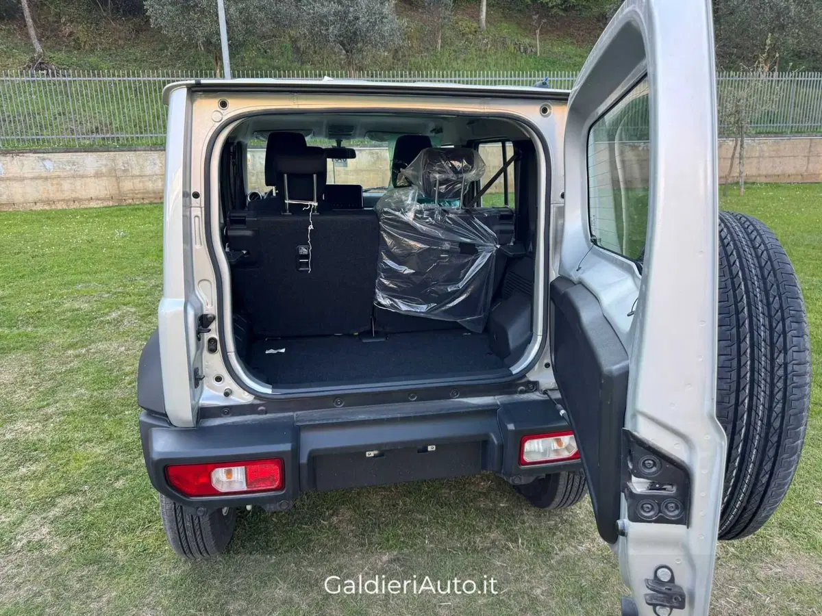 Suzuki Jimny nuova a Salerno (12)