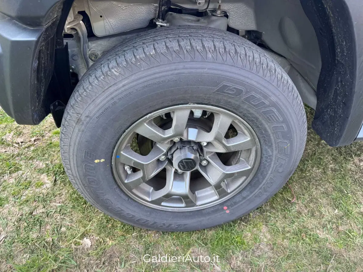 Suzuki Jimny nuova a Salerno (15)