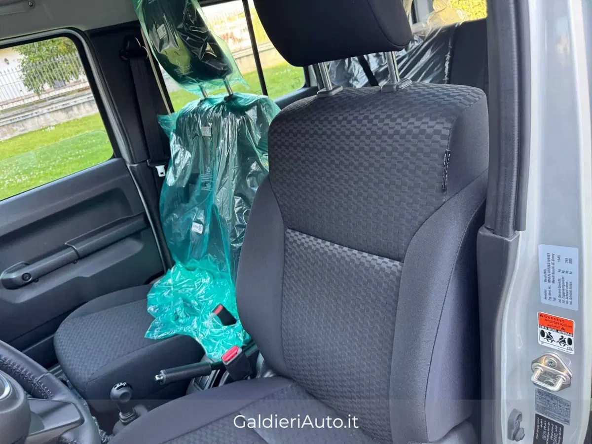 Suzuki Jimny nuova a Salerno (6)