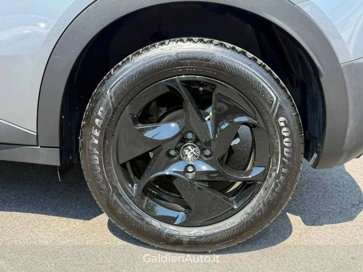 Alfa Romeo Junior usata a Salerno (15)