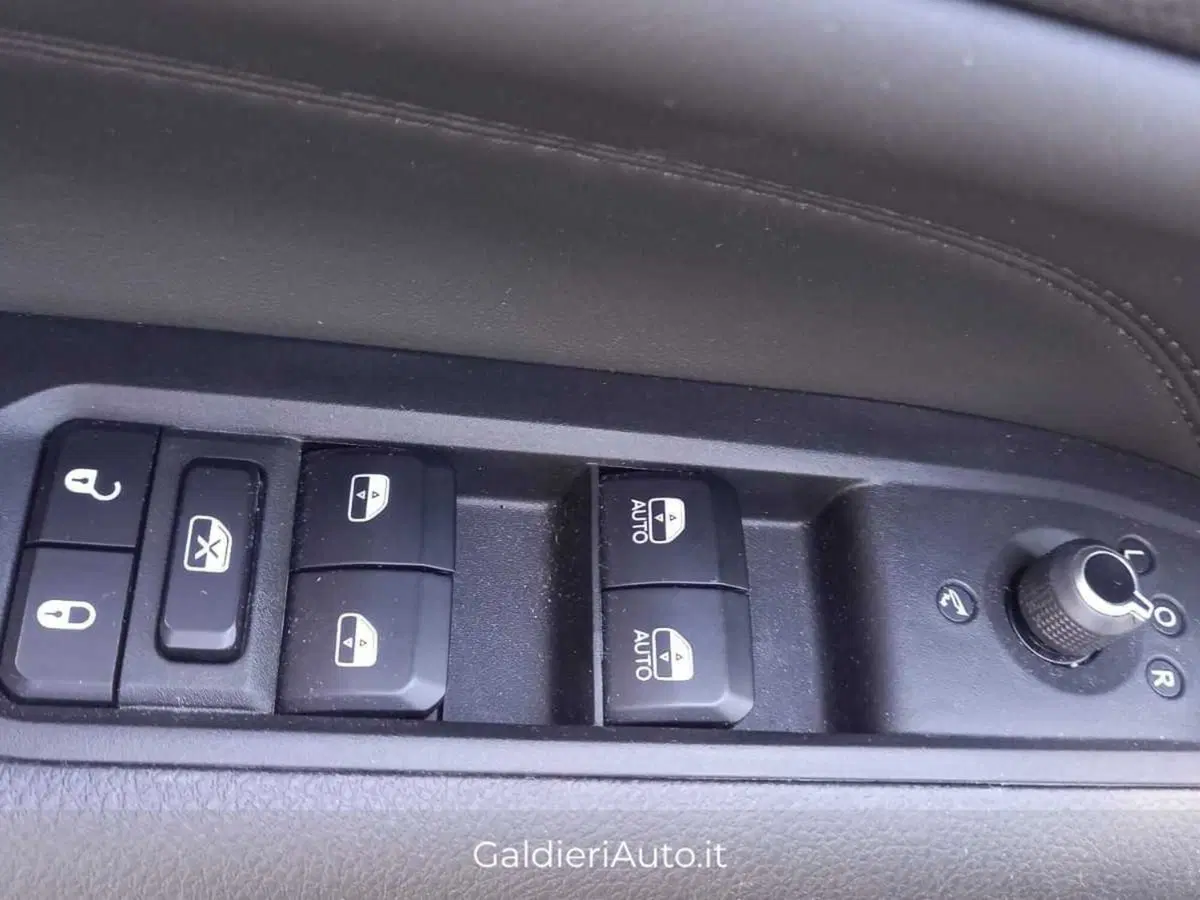 Jeep Compass usata a Salerno (12)