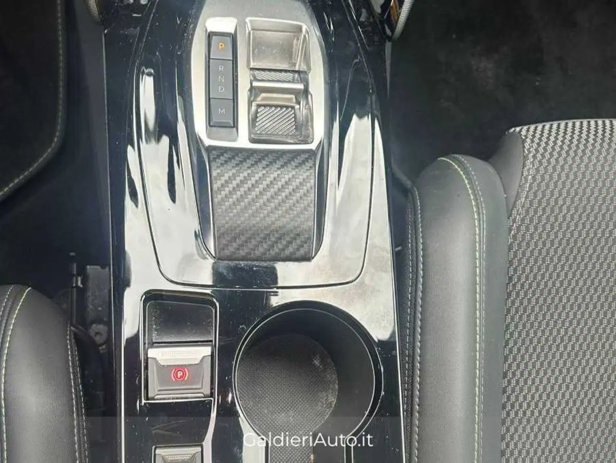 Peugeot 2008 usata a Salerno (17)