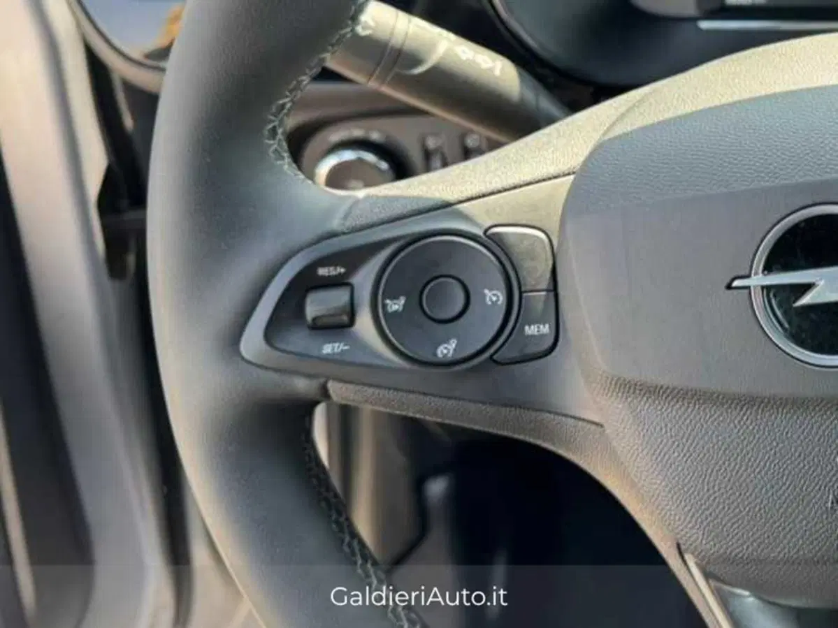 Opel Corsa usata a Salerno (12)