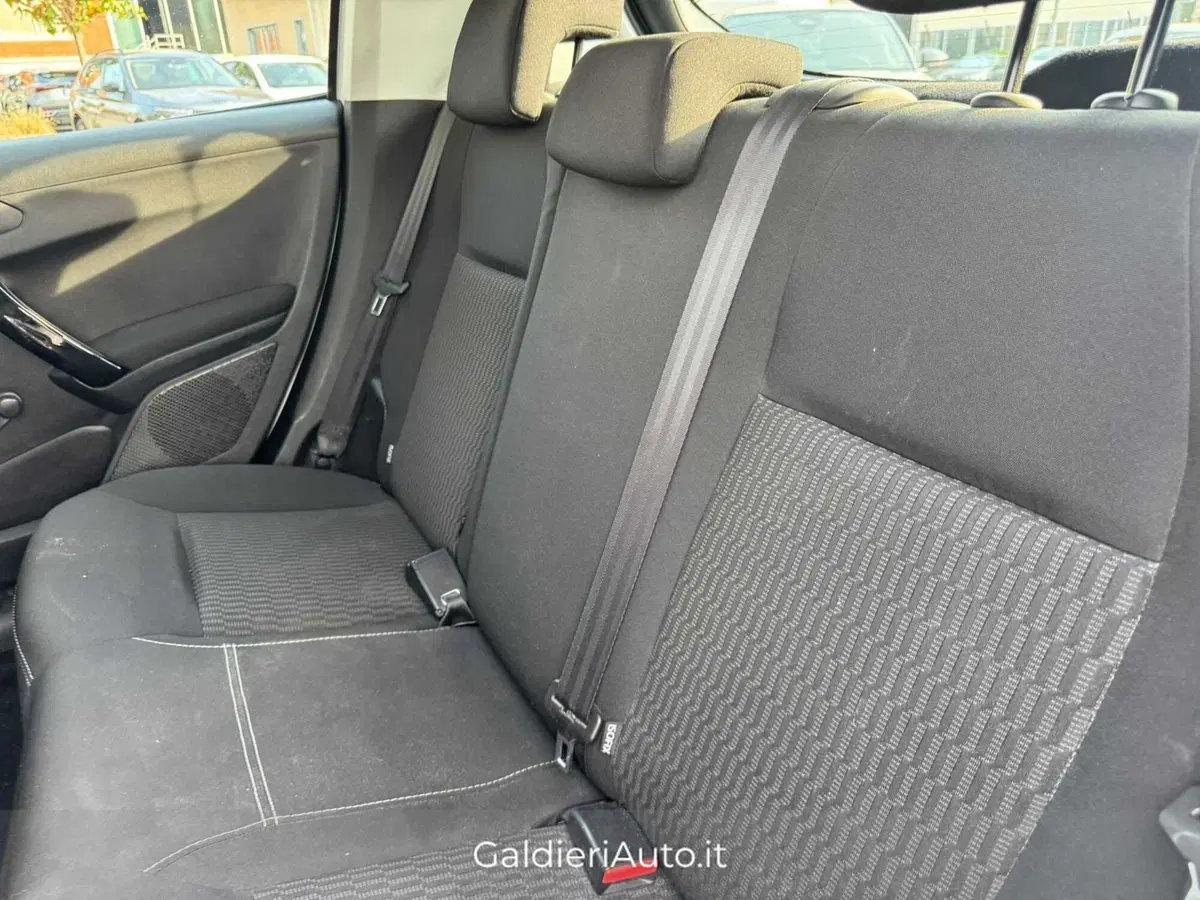 Peugeot 208 usata a Salerno (7)